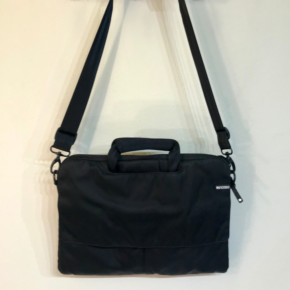 Incase Laptop Shoulder Briefcase